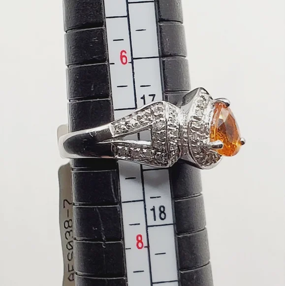 14k Solid White Gold Pear Shaped Orange Spessartite Garnet & Diamond Halo Ring - Picture 8 of 9